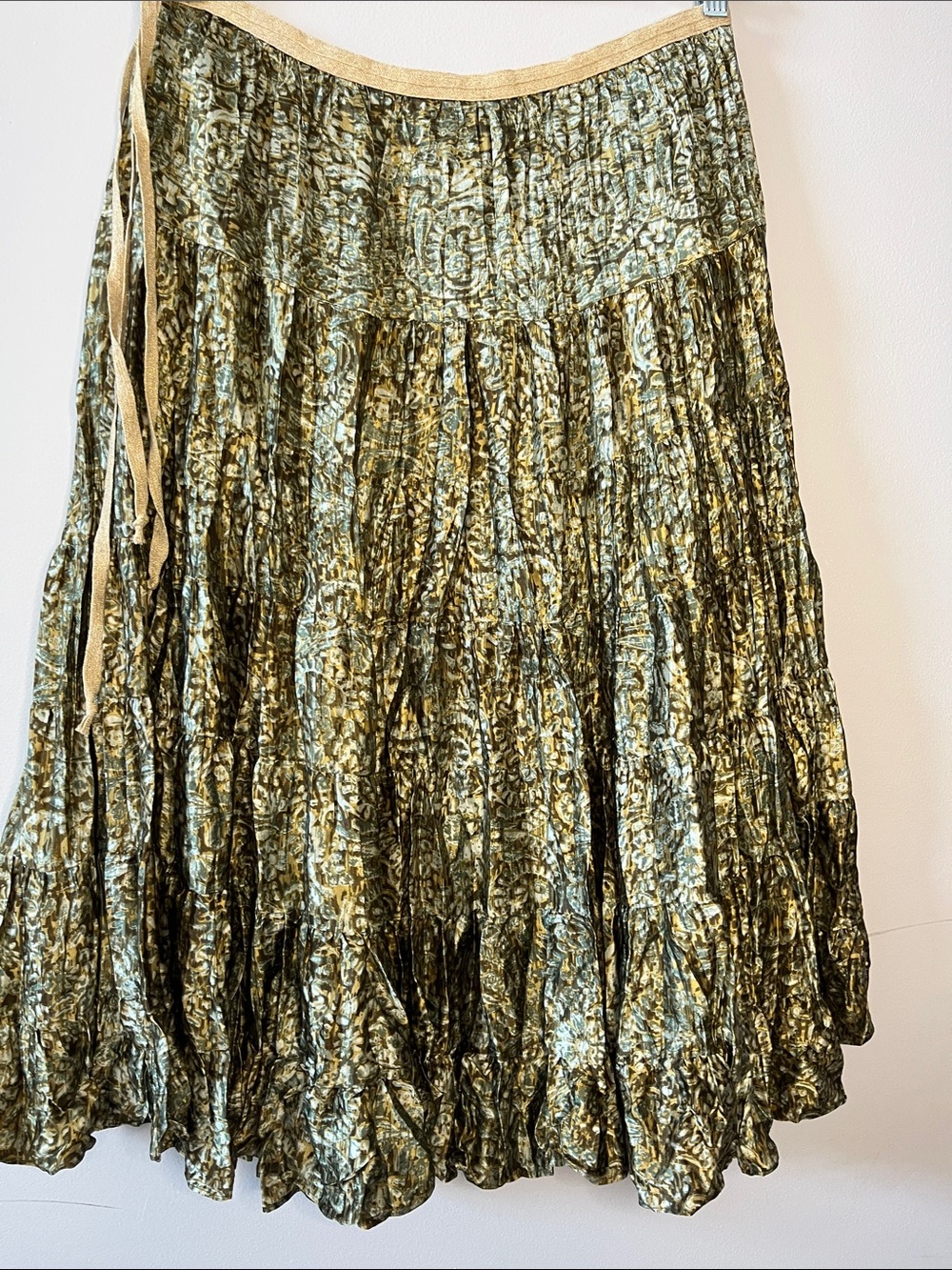 Telluride Sundance vintage 100% crushed silk shiny green gold midi skirt - Picture 7 of 10